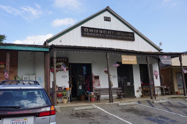 [Picture of Bruschi Brothers Warehouse]